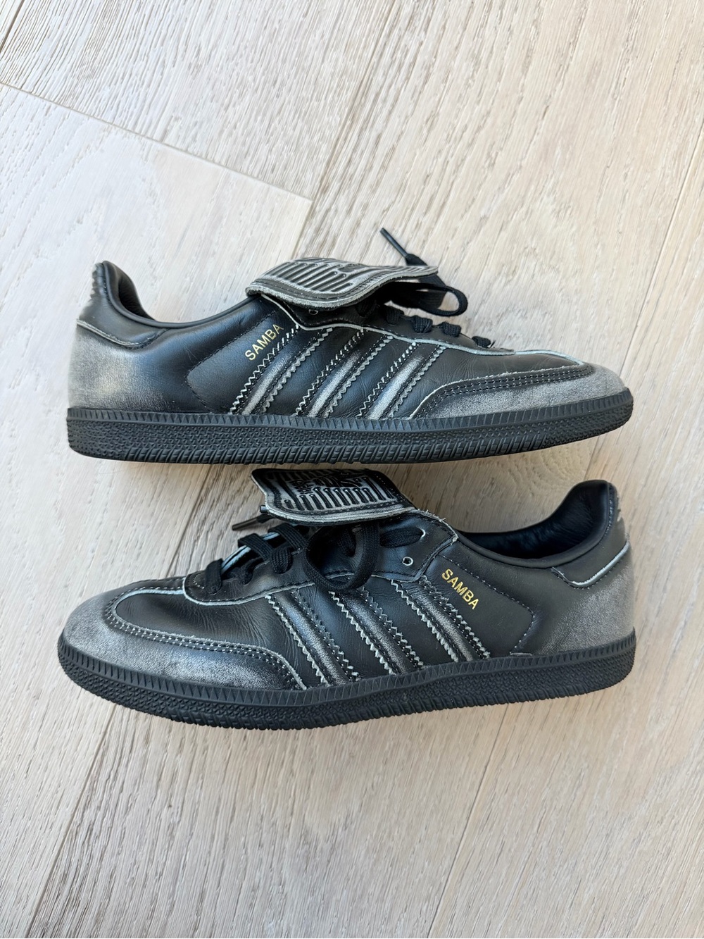 Samba Long Tongue Shoes | Size: 7 View 5